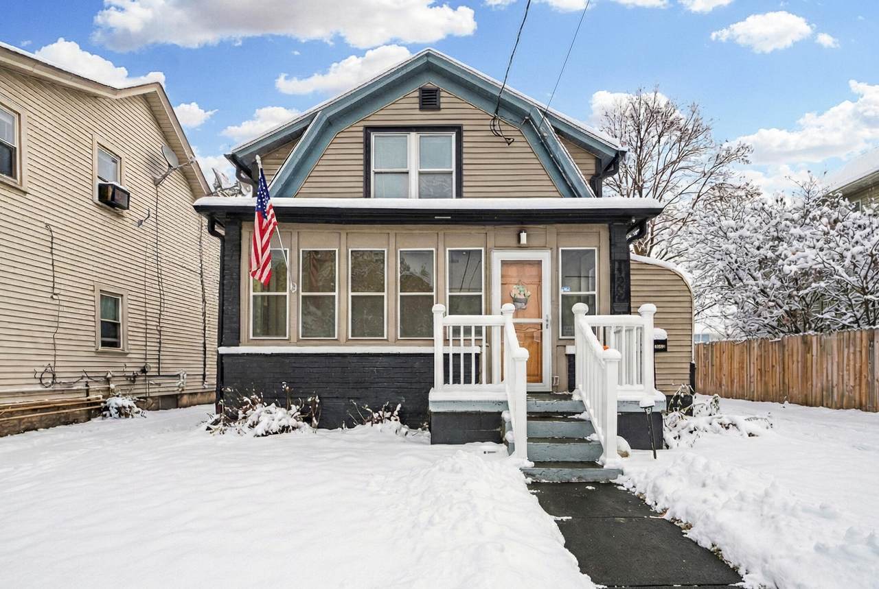 1139 White Rock Ave - Photo 1