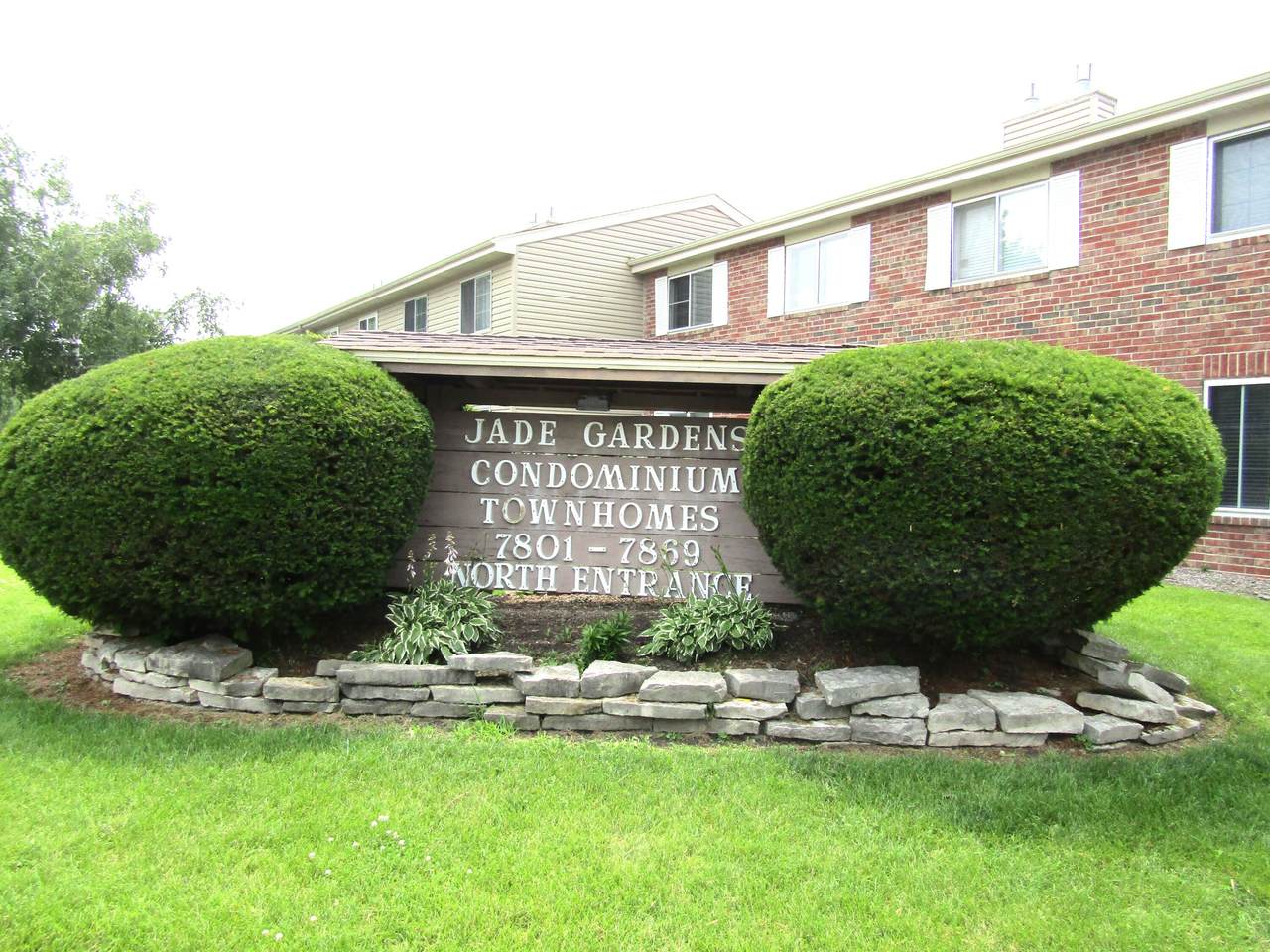 7837 60th St - Photo 1