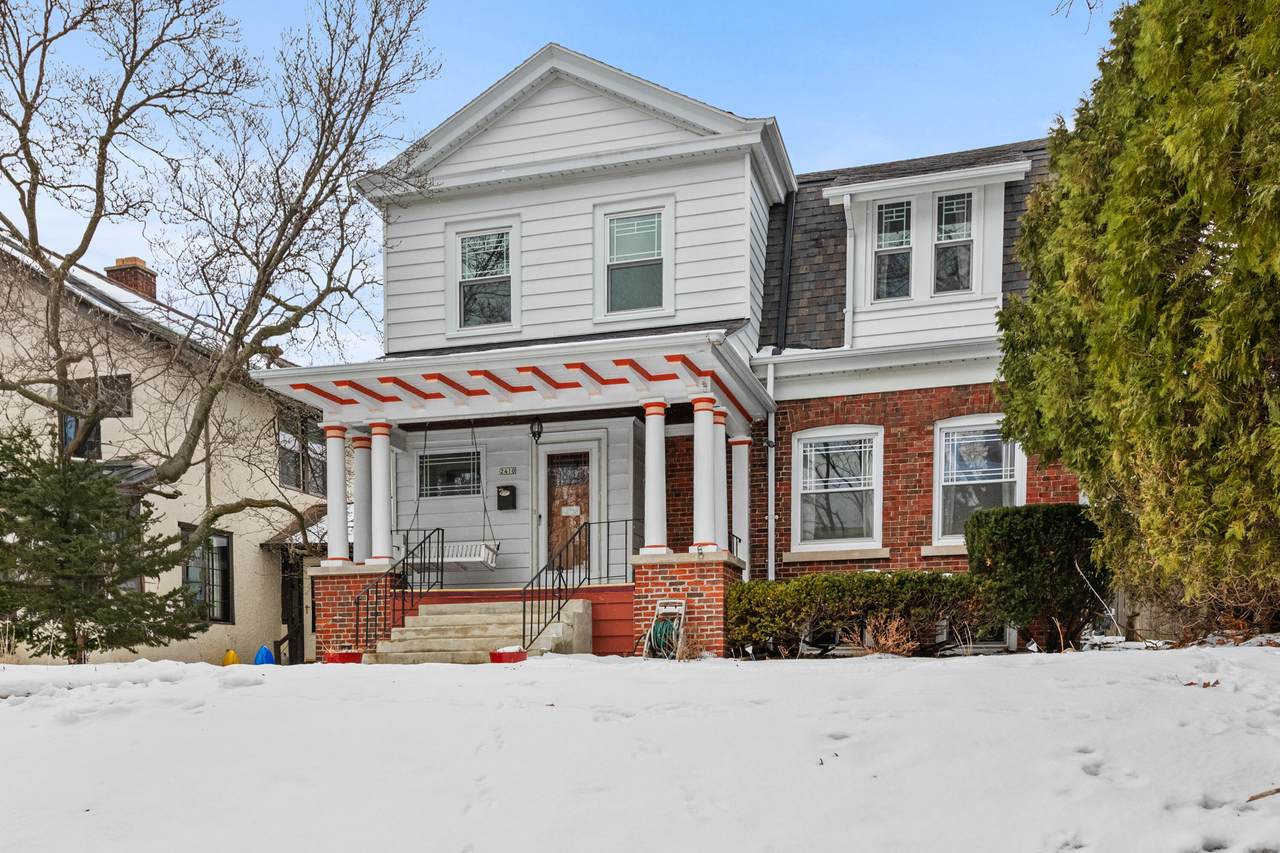 2410 Stratford Ct - Photo 1