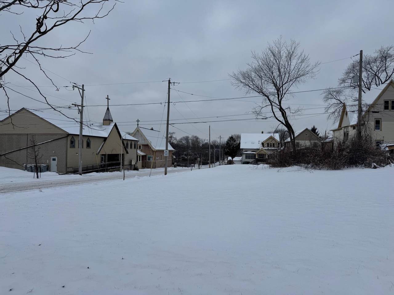 2401 Richards St - Photo 1