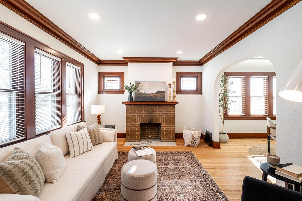 5813 112th St - Photo 1