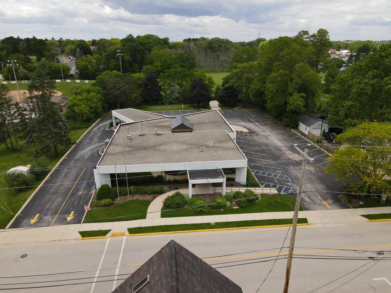 201 Allen St - Photo 1