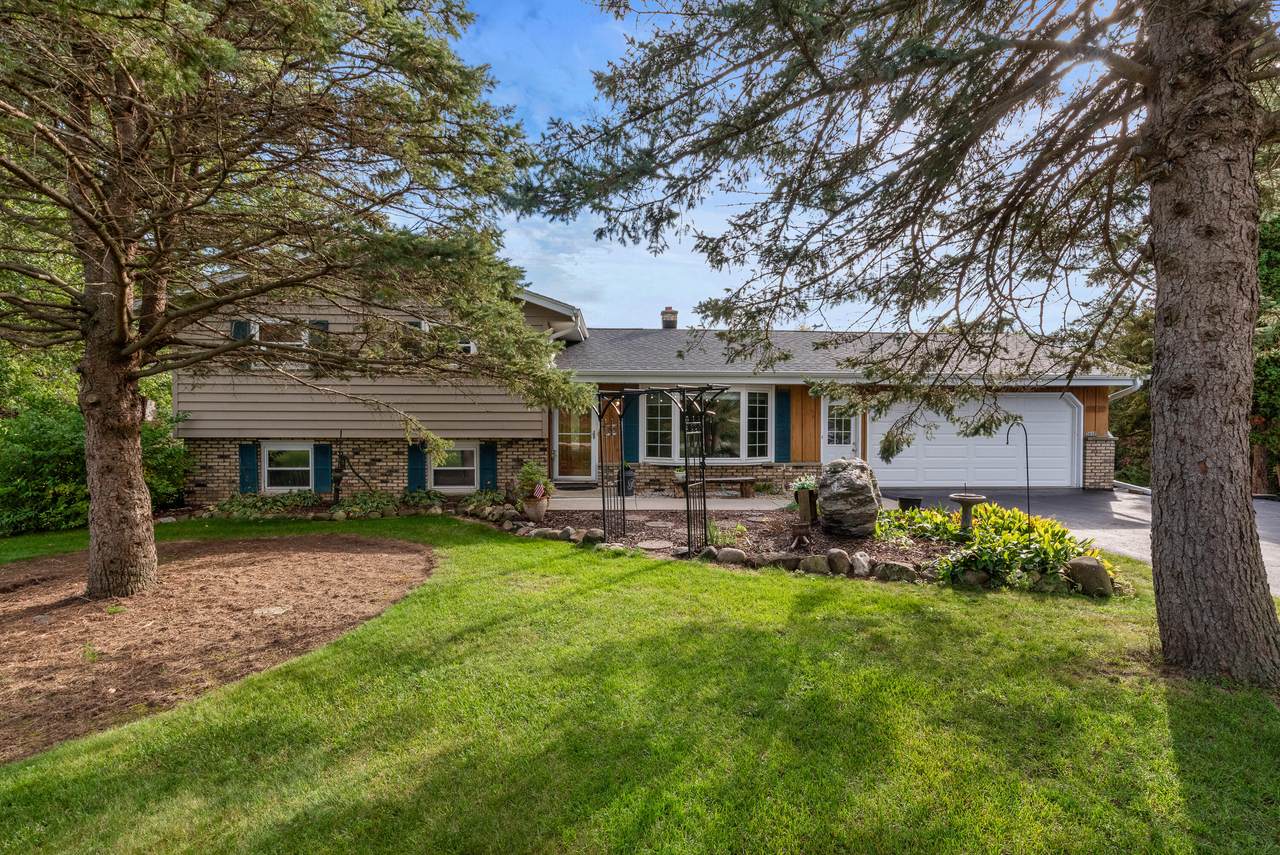 3657 Pleasant Valley Rd - Photo 1