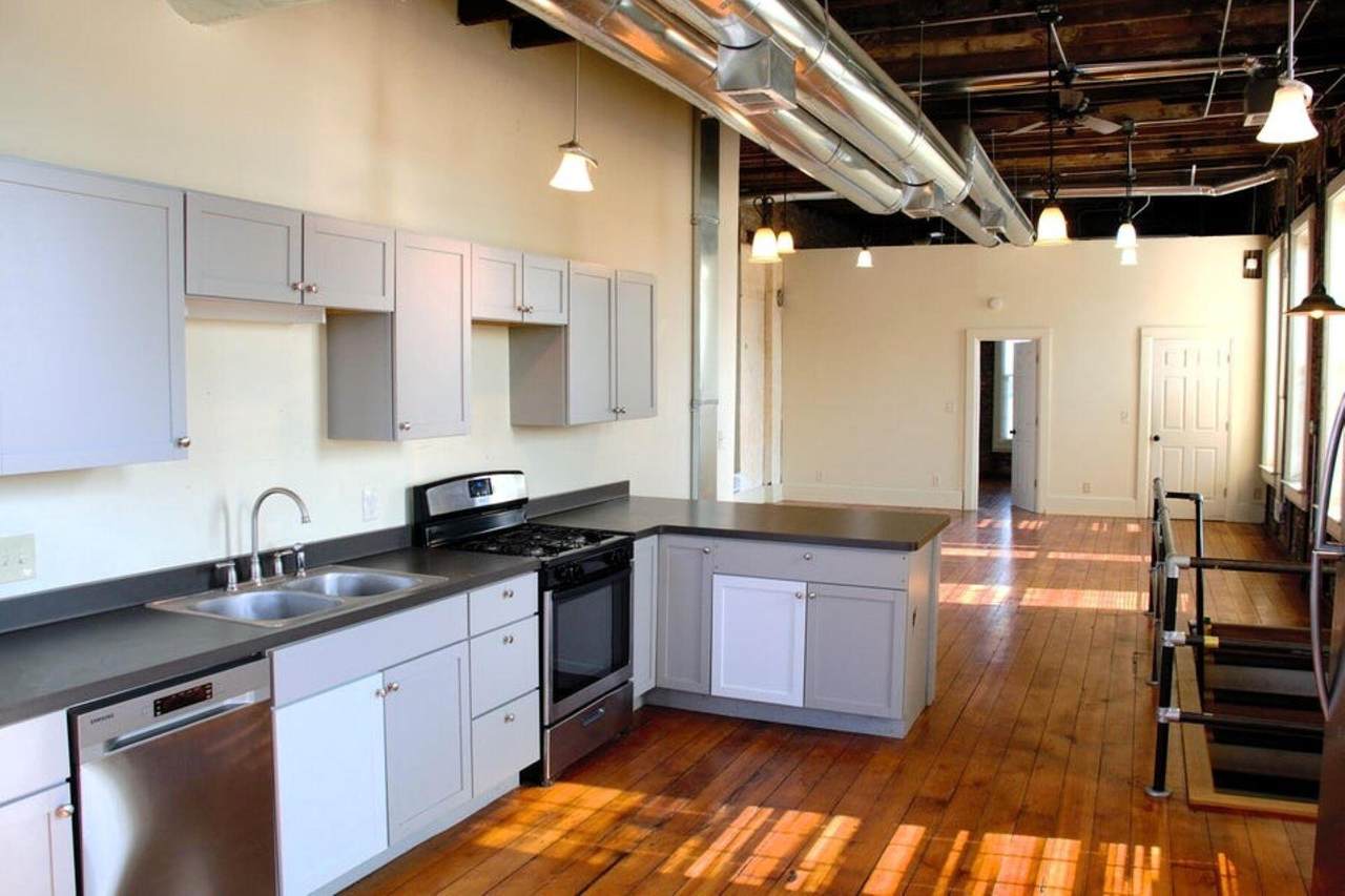 1028 State St - Photo 1