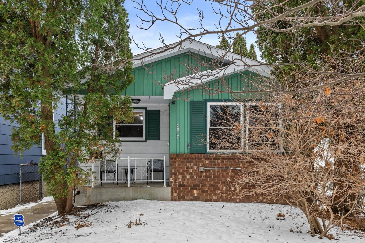 2917 Wentworth Ave - Photo 1