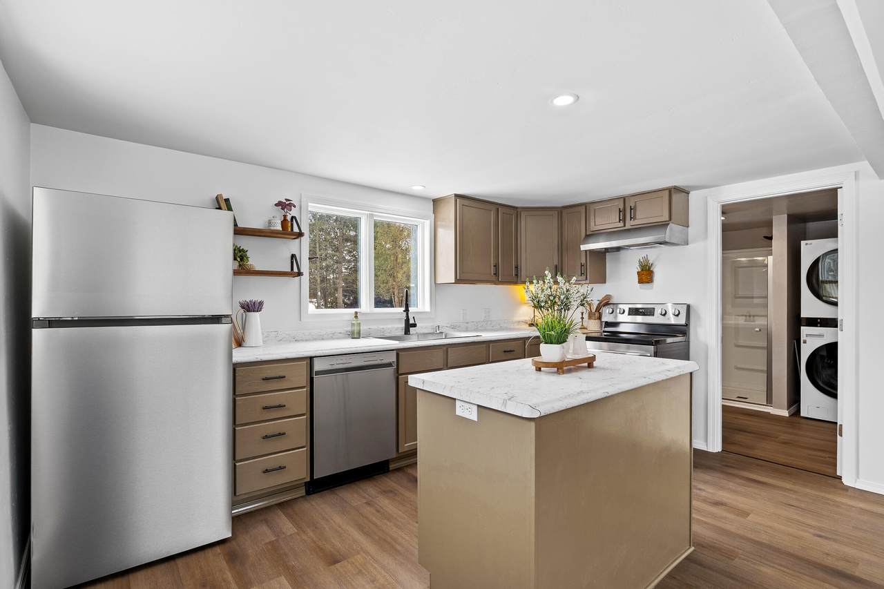 331 Washington Ave - Photo 1