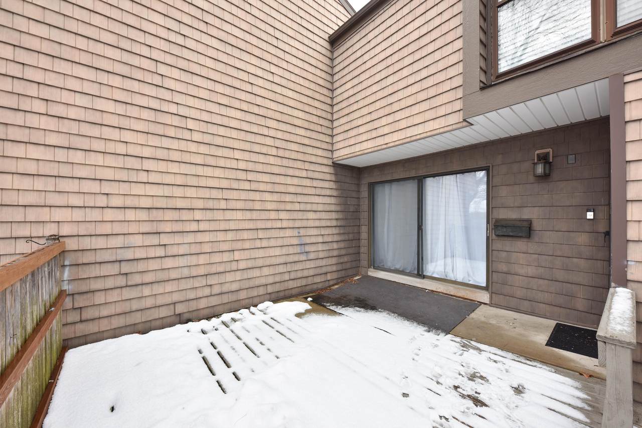 9294 70th St - Photo 1