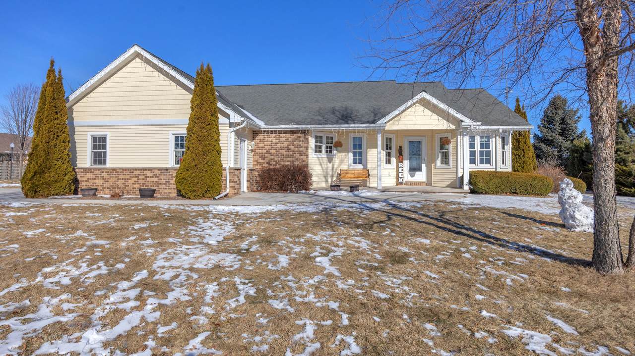 5735 Wind Dancer Ct - Photo 1