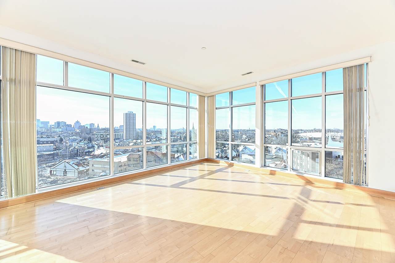 1550 Royall Pl - Photo 1