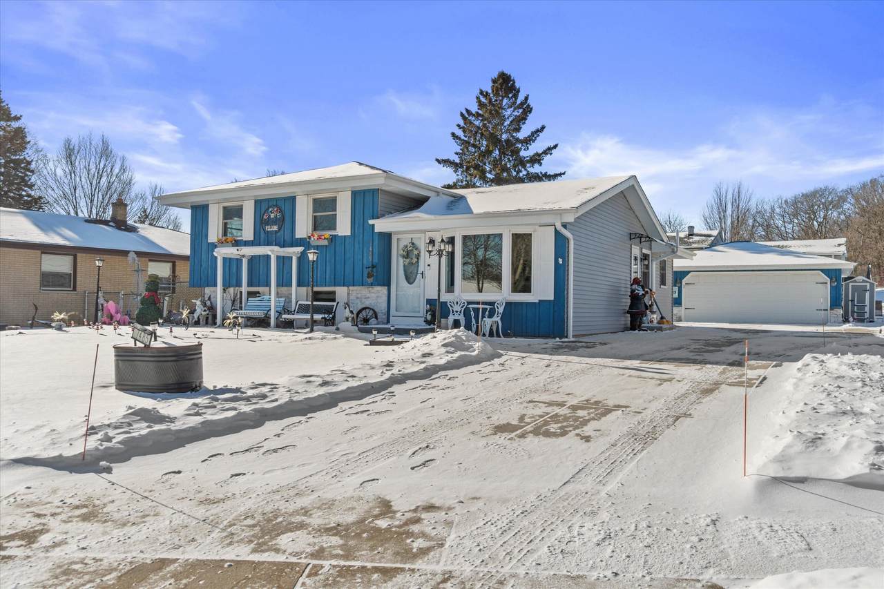 7485 Highfield Ct - Photo 1