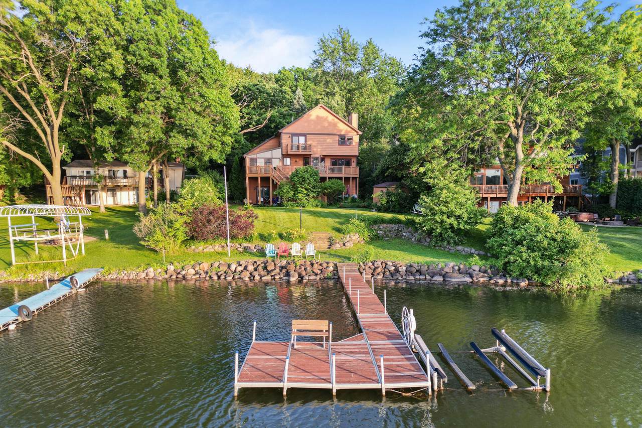 N7045 Oakwood Rd - Photo 1