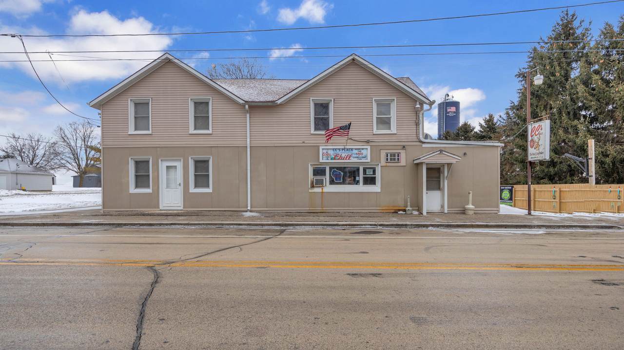 8892 County Highway W - Photo 1