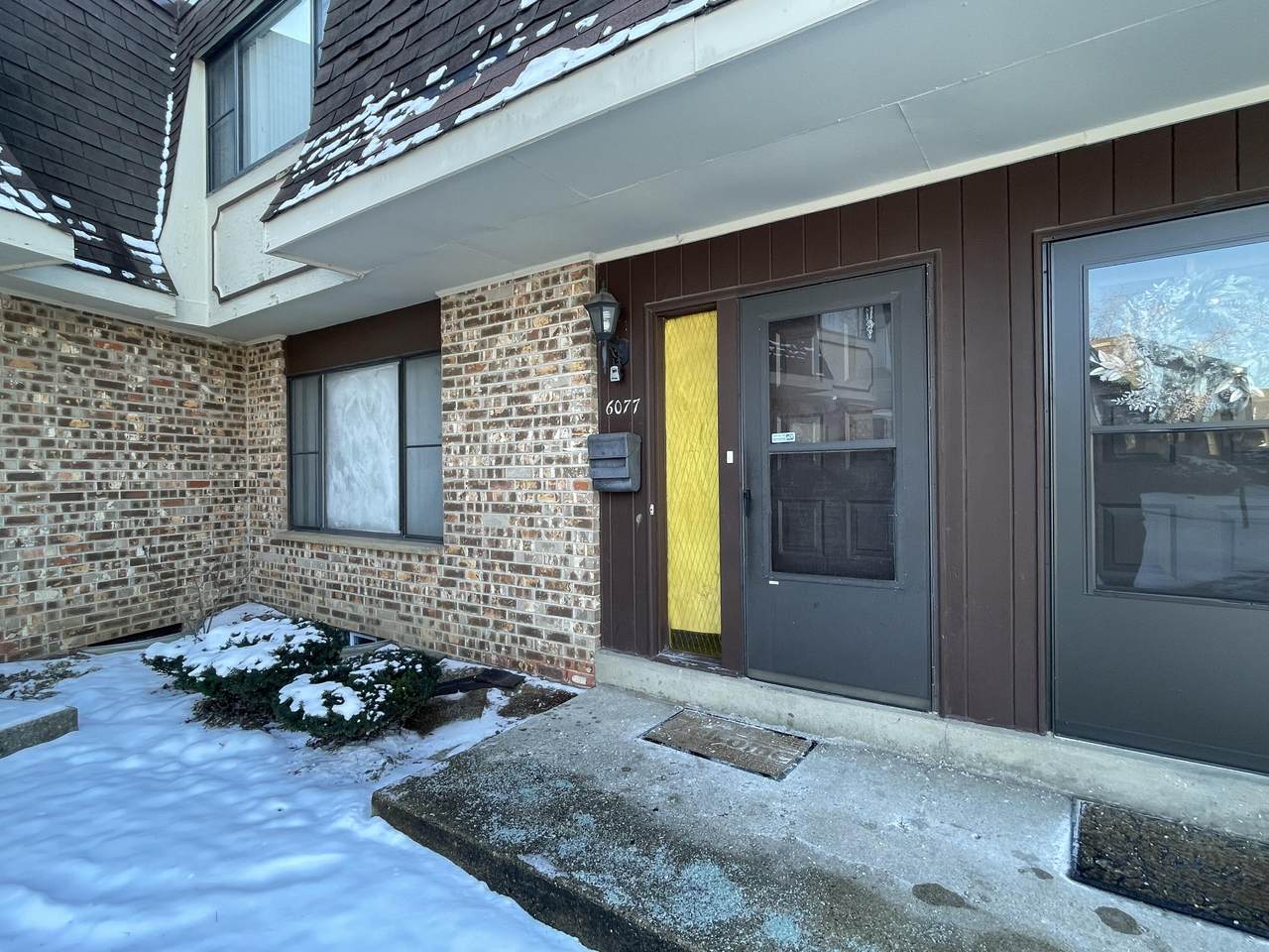 6077 Calumet Rd - Photo 1