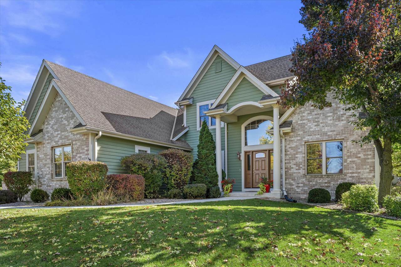 N54W16055 Westwind Dr - Photo 1