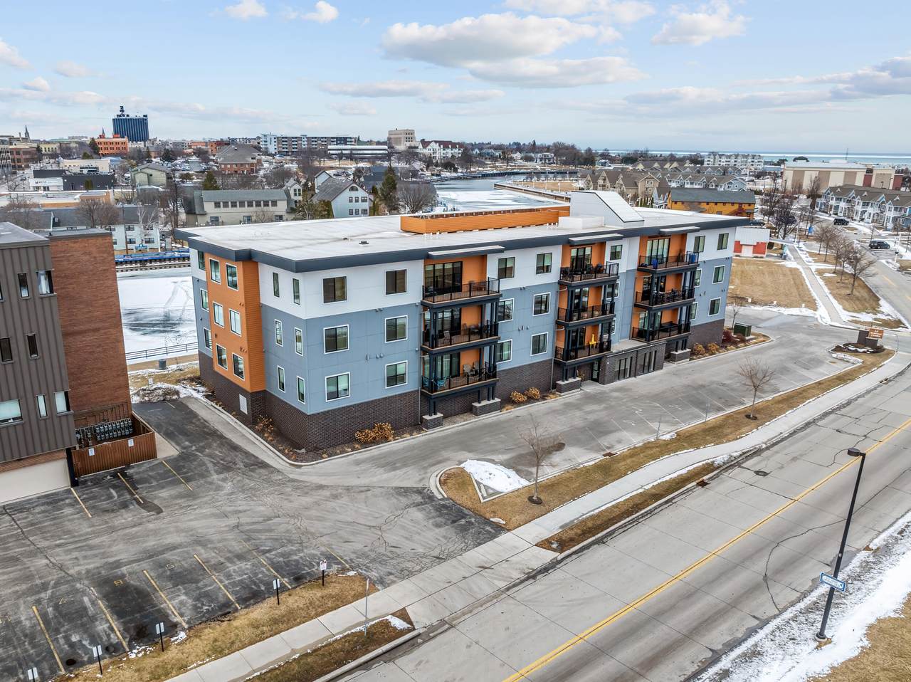 750 Pier Dr - Photo 1