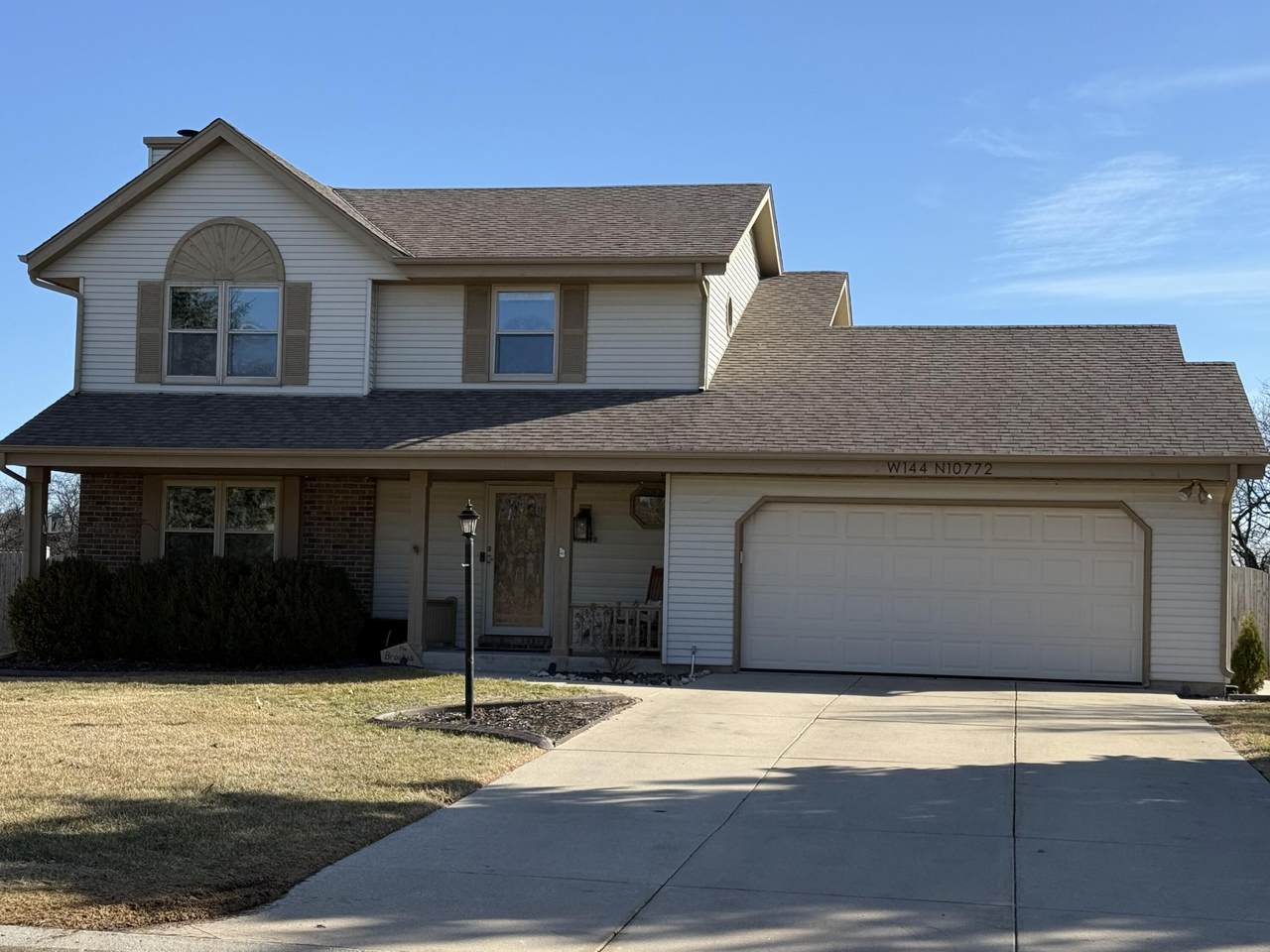 W144N10772 Lincoln Dr - Photo 1