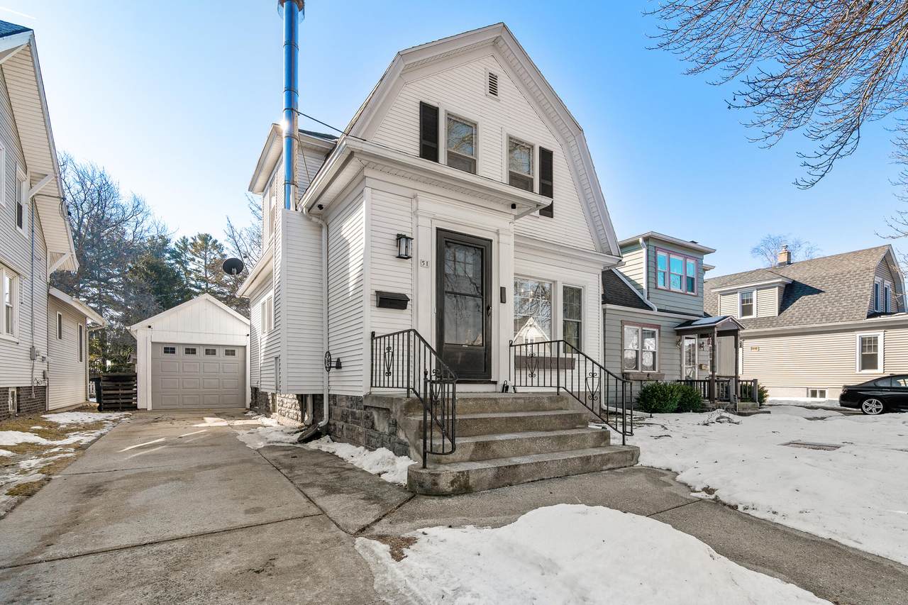 51 Lighthouse Ct - Photo 1