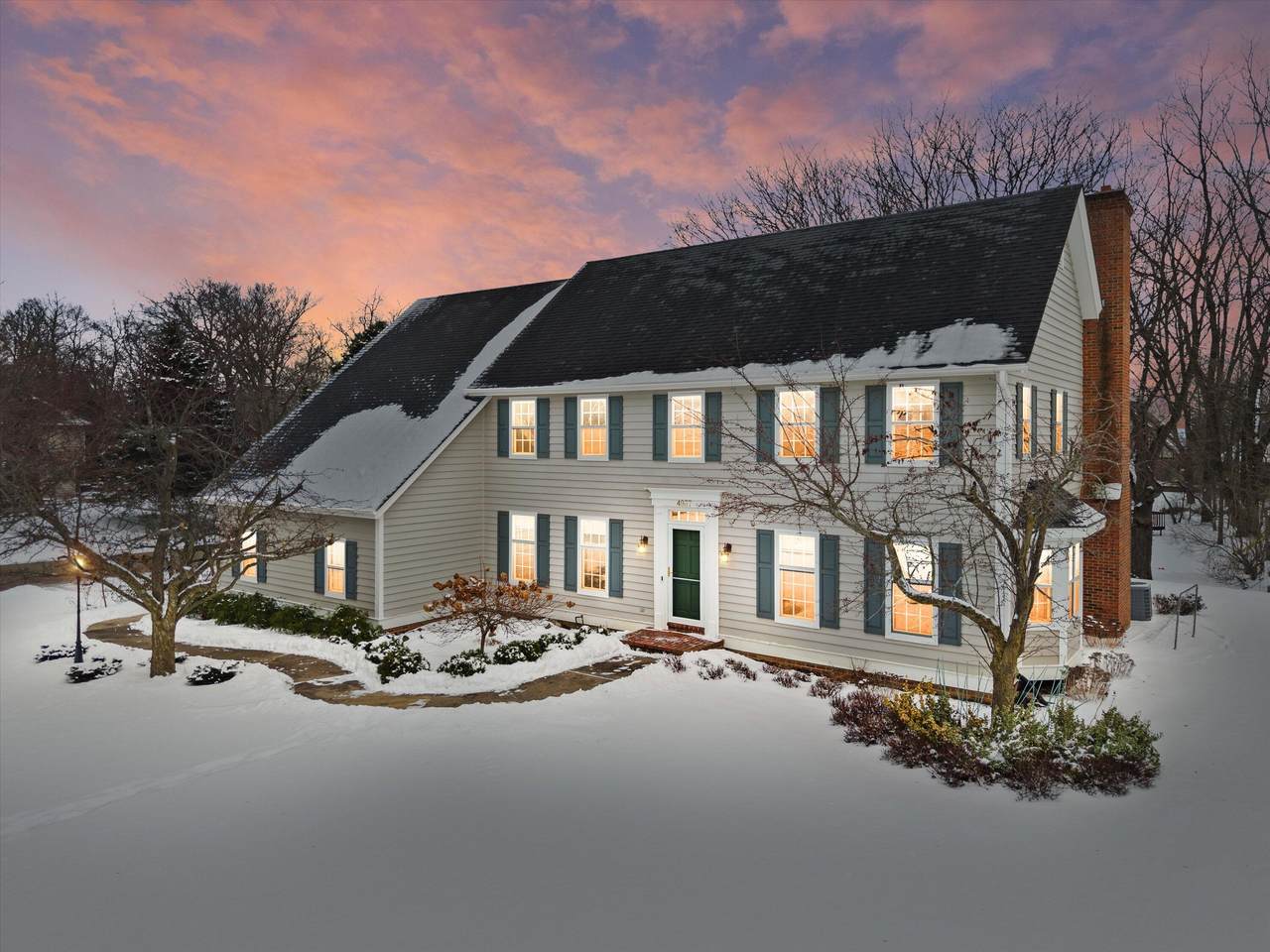 4937 Knollwood Dr - Photo 1