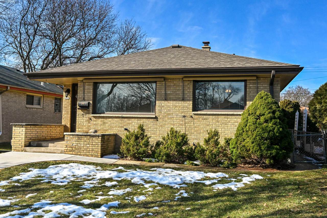 4209 71st St - Photo 1