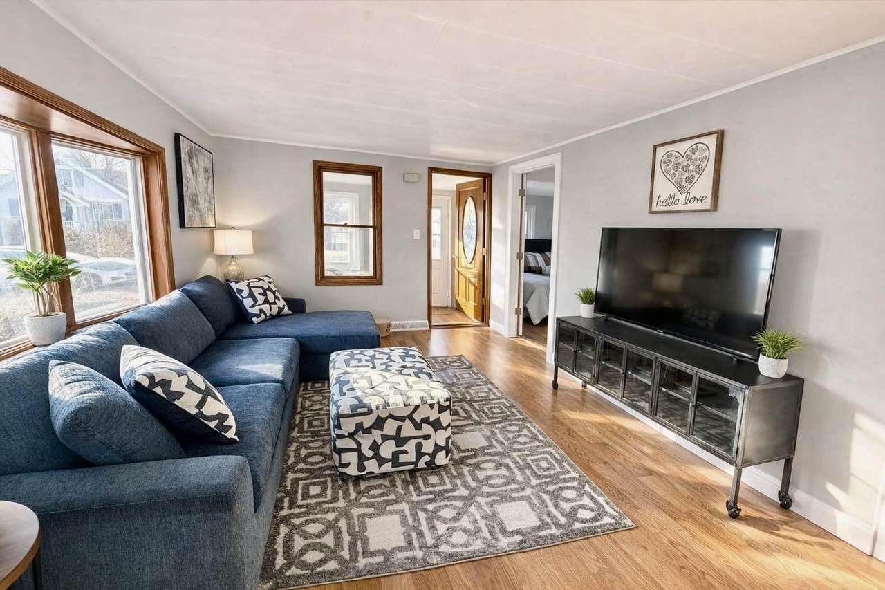 3448 Illinois Ave - Photo 1