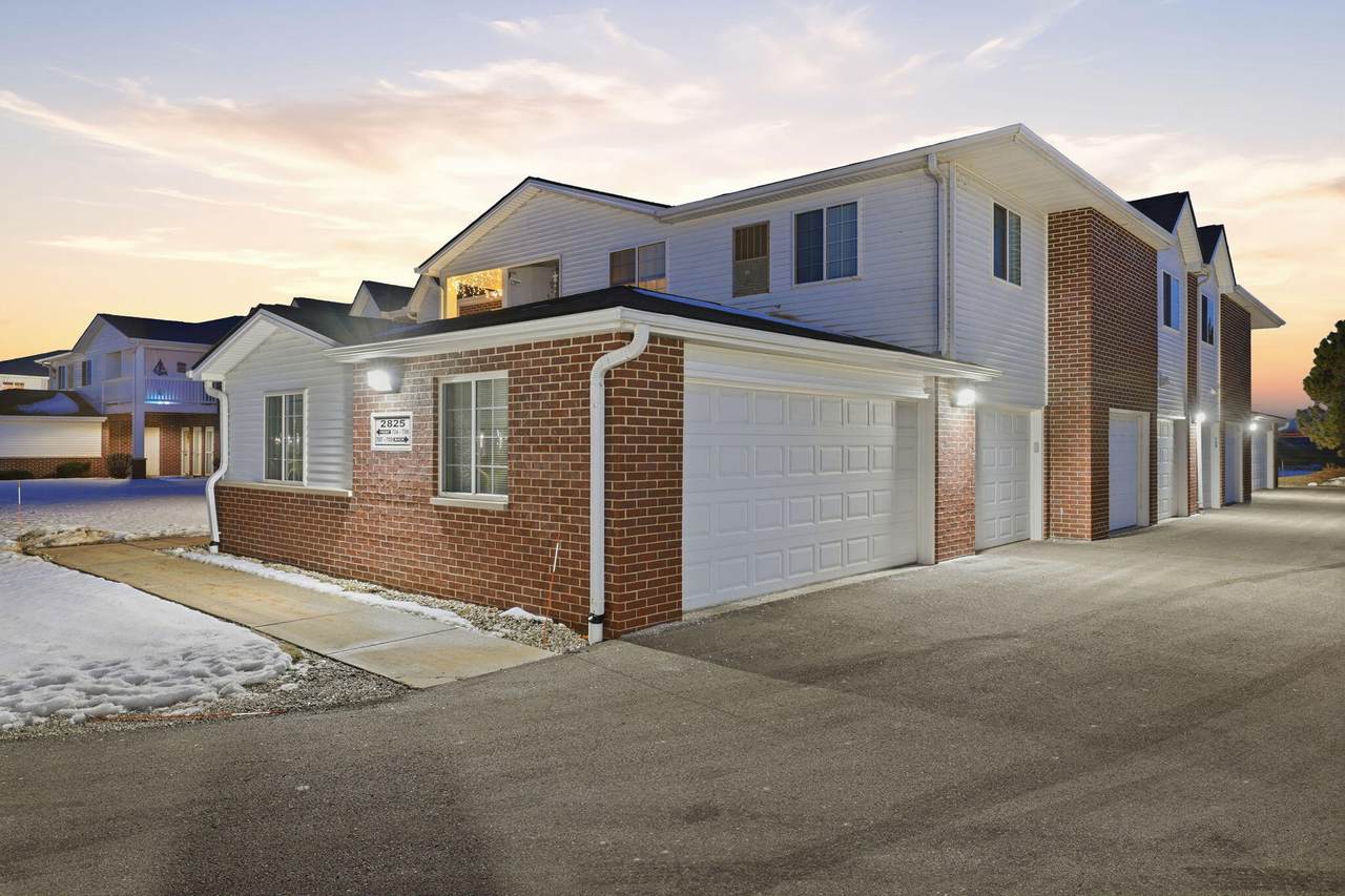 2825 11th Pl - Photo 1