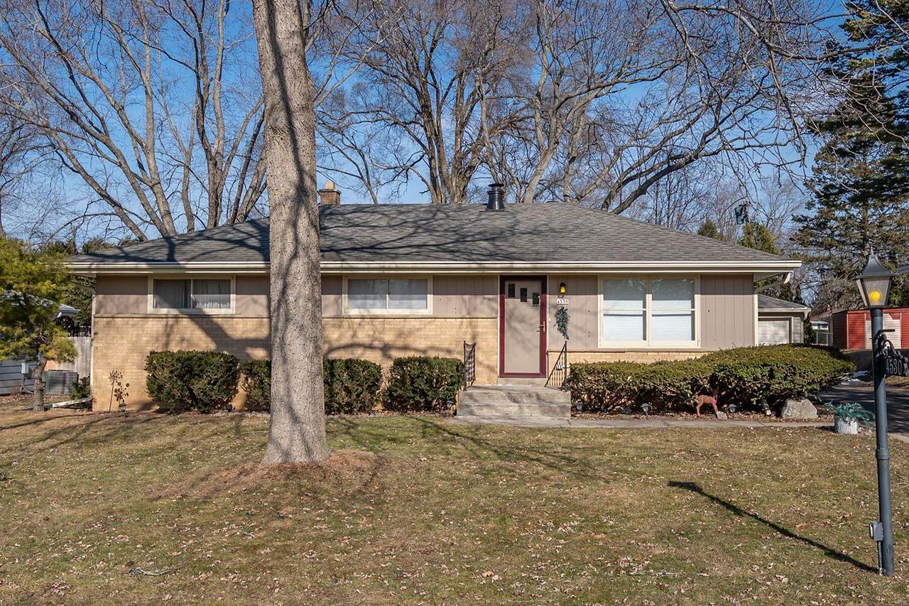 4530 Spring Ln - Photo 1