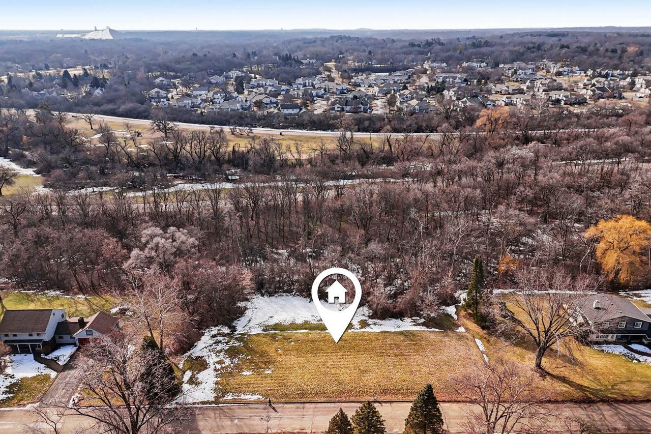 8621 Midland Dr - Photo 1