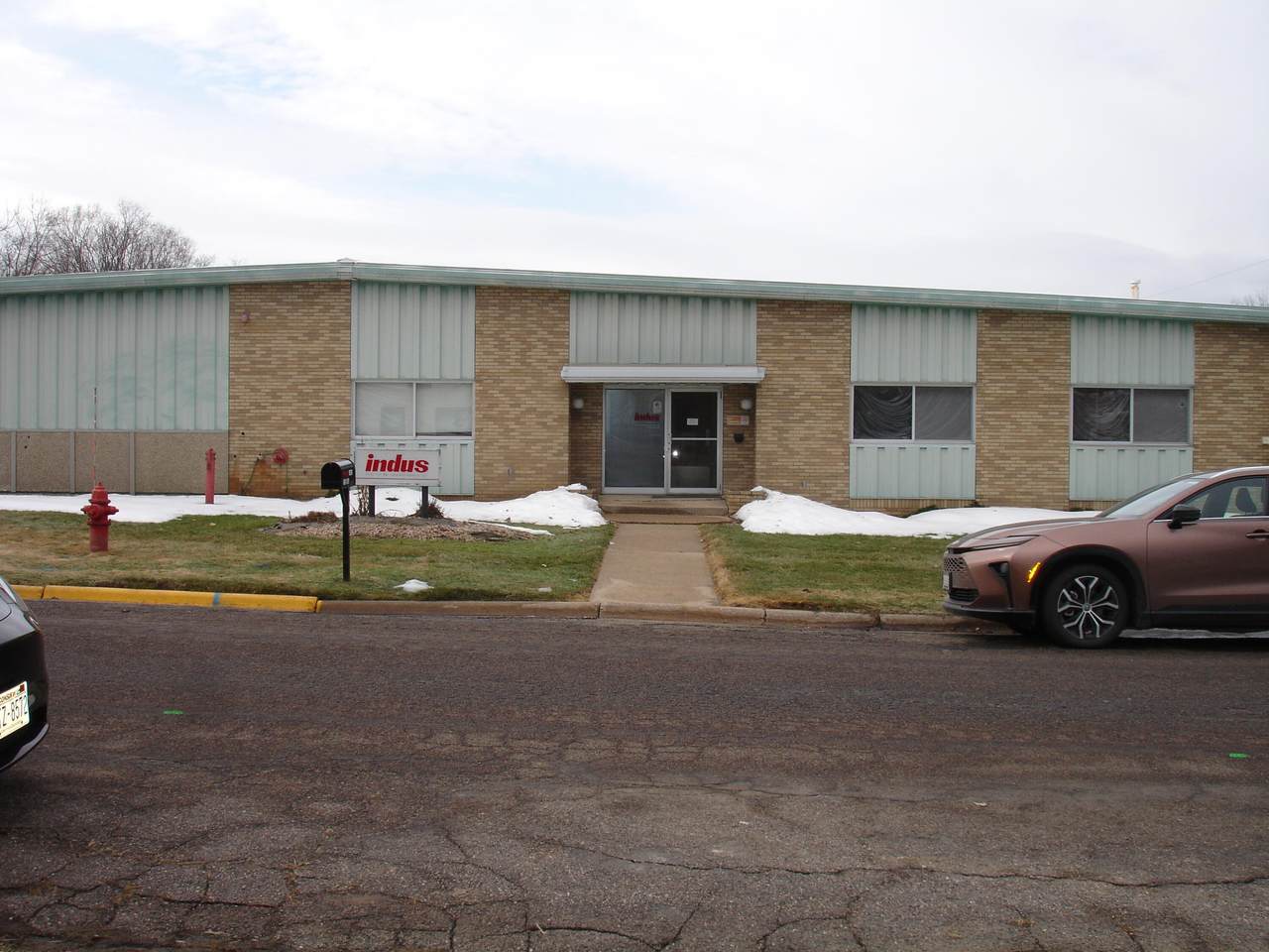 340 Oak Ave - Photo 1