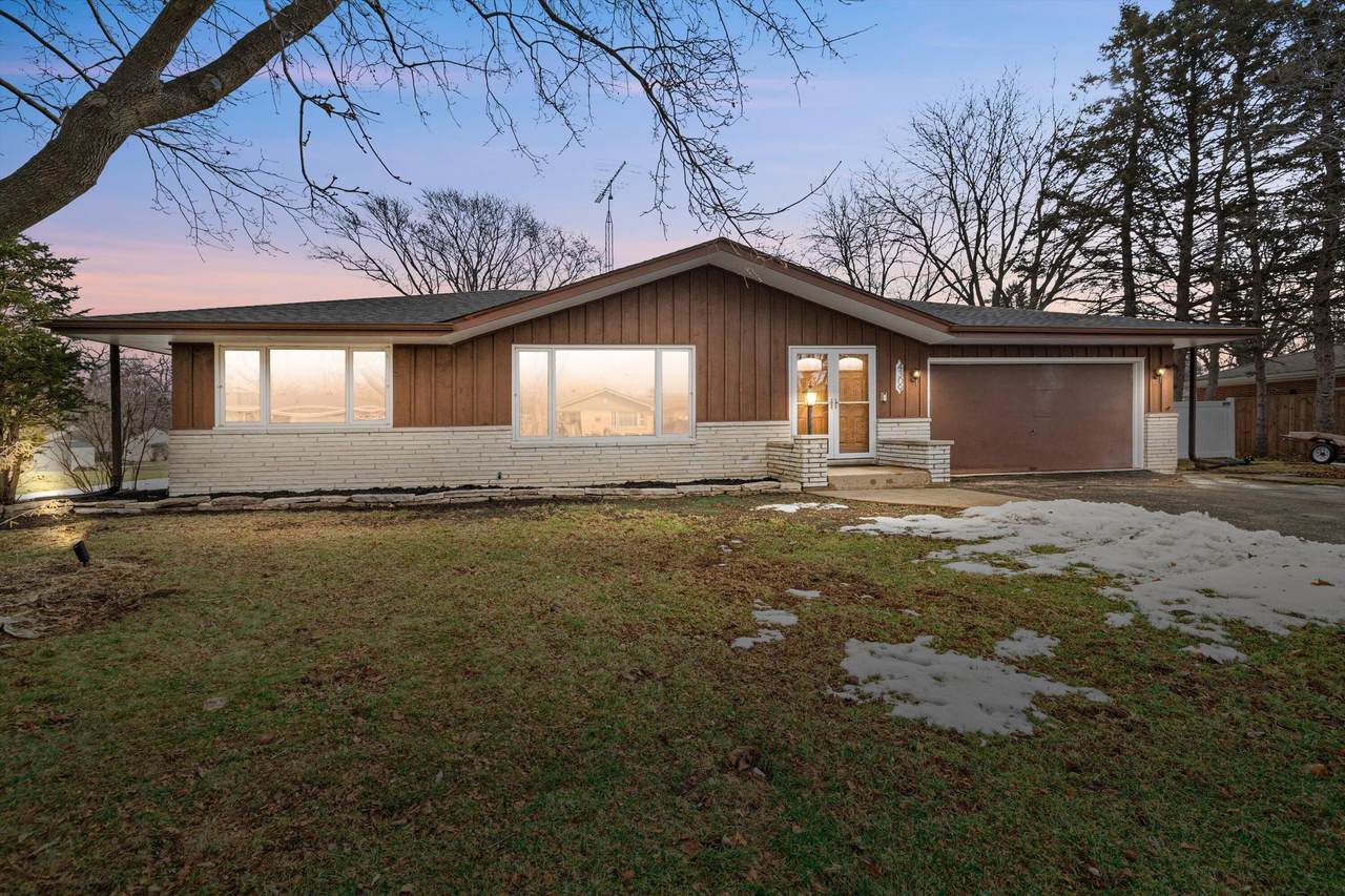 4309 Canterbury Ln - Photo 1