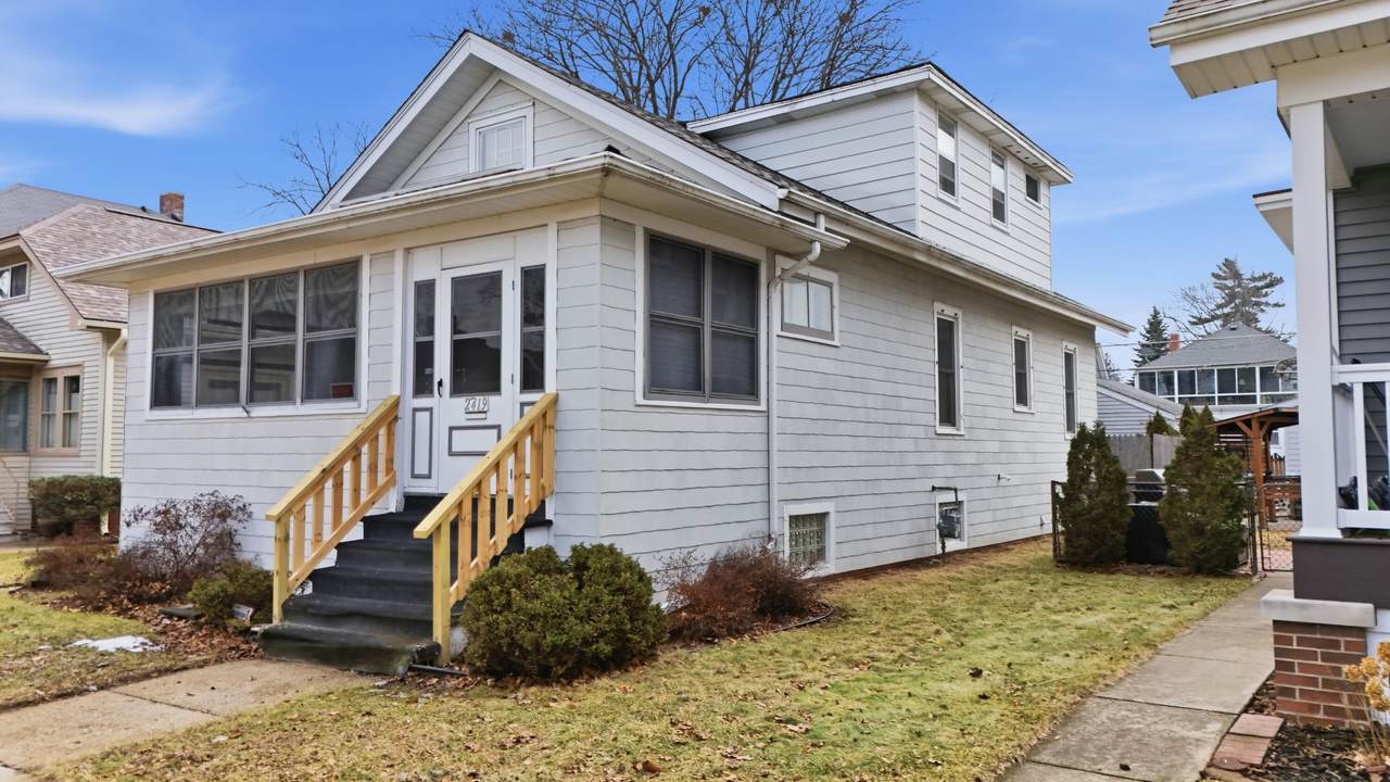 2419 Thor Ave - Photo 1