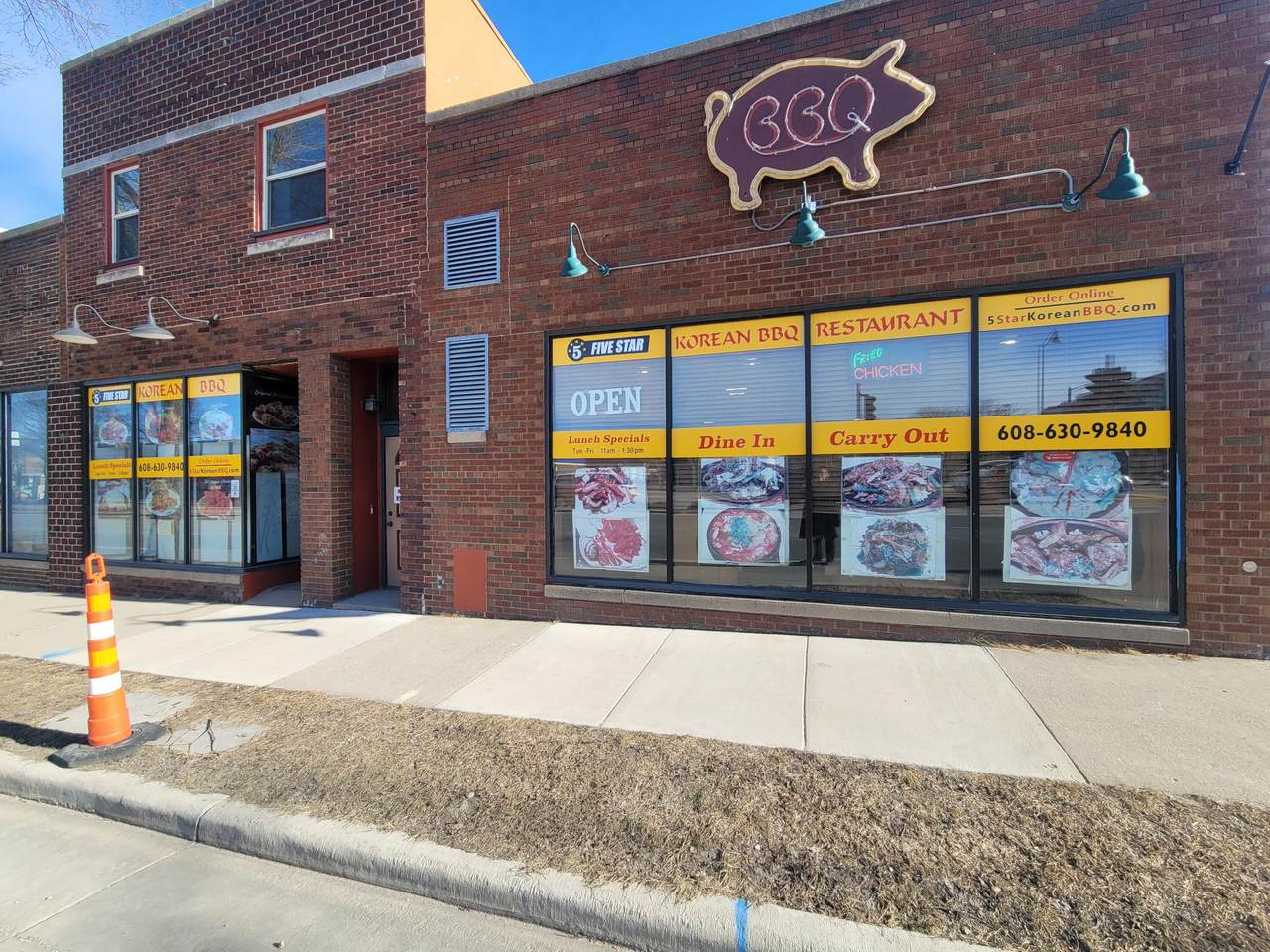 605 Washington Ave - Photo 1