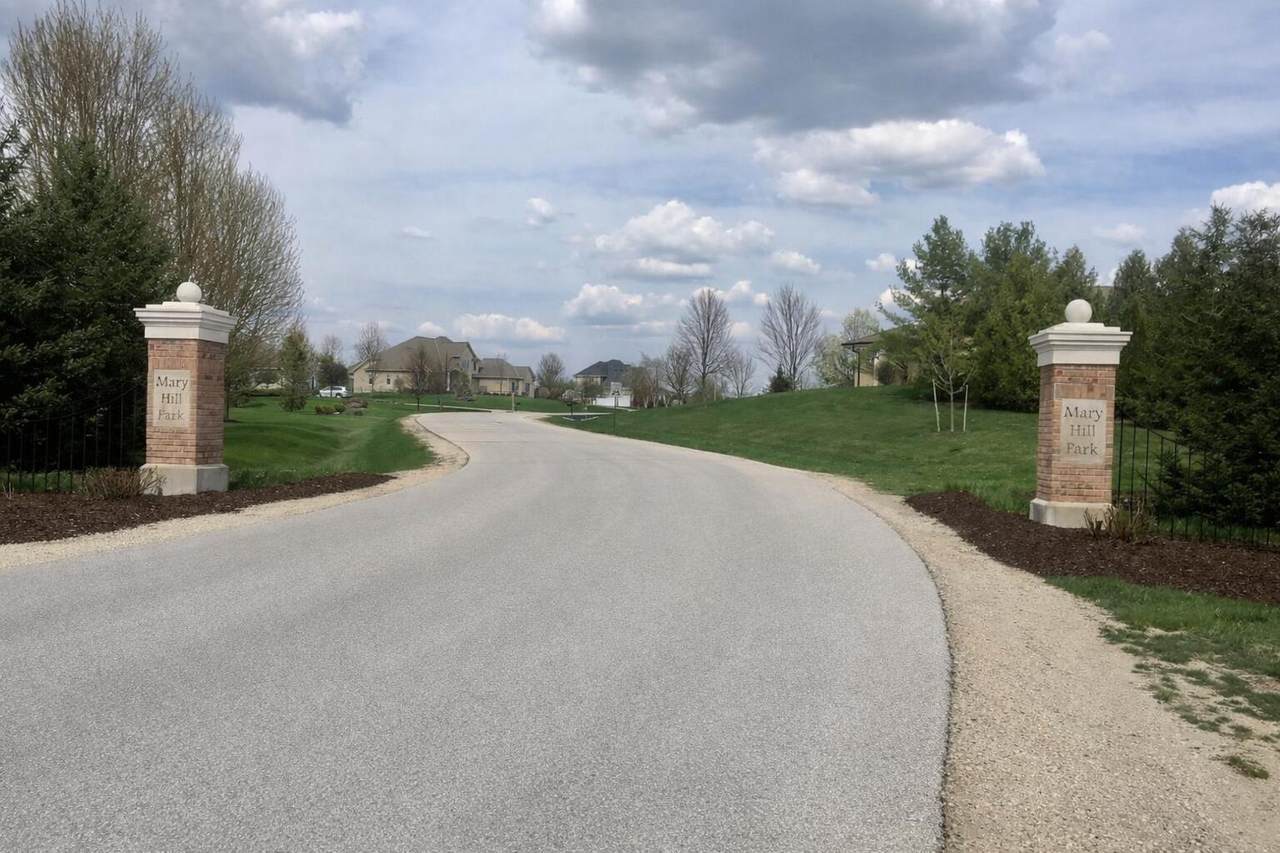 N61W29028 Parkside Pl - Photo 1