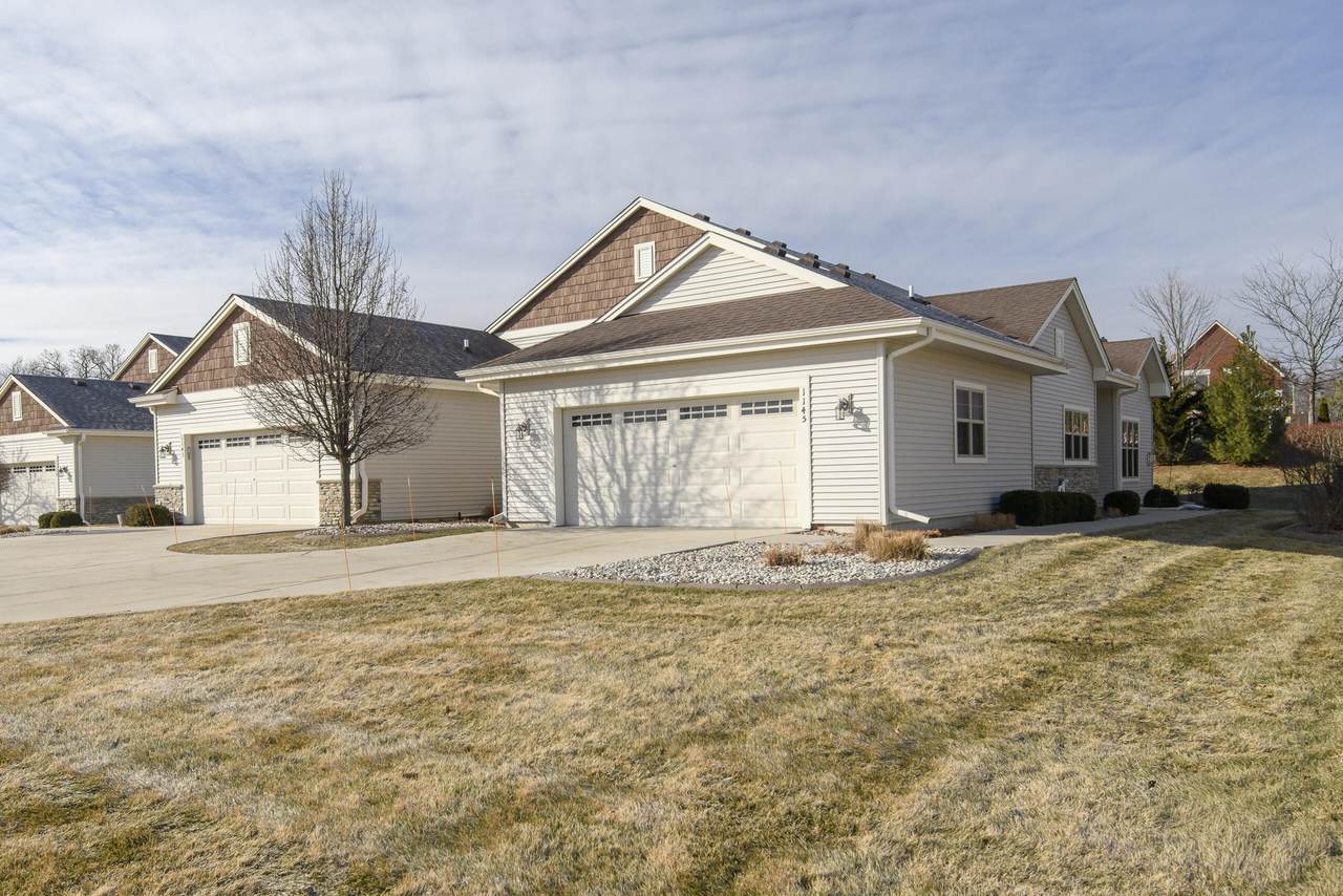 1145 Black Bear Dr - Photo 1