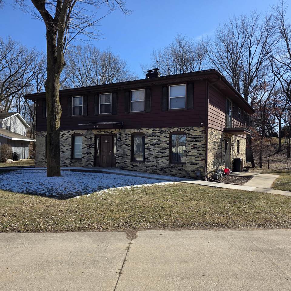 801 Teutonia Dr - Photo 1