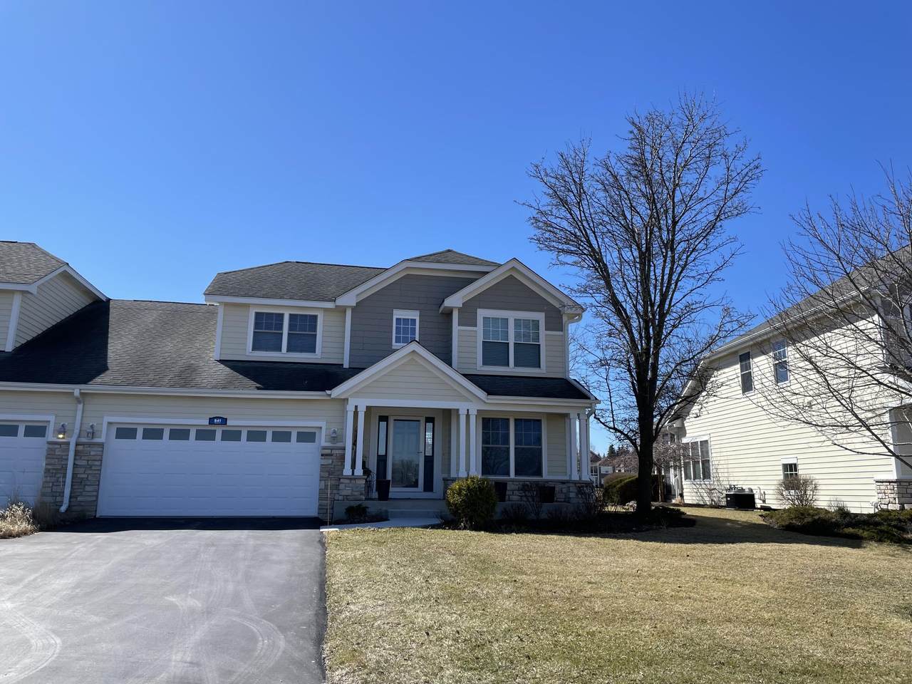841 Eagleton Dr - Photo 1