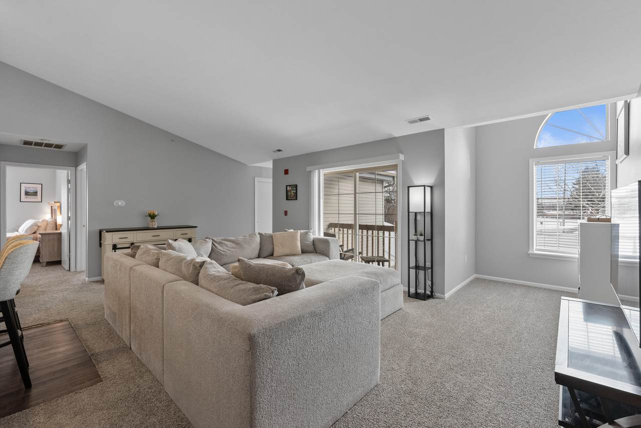 9374 Loomis Rd - Photo 1