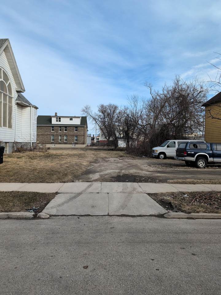 https://bt-photos.global.ssl.fastly.net/milwaukee/1280_boomver_1_1953400-2.jpg
