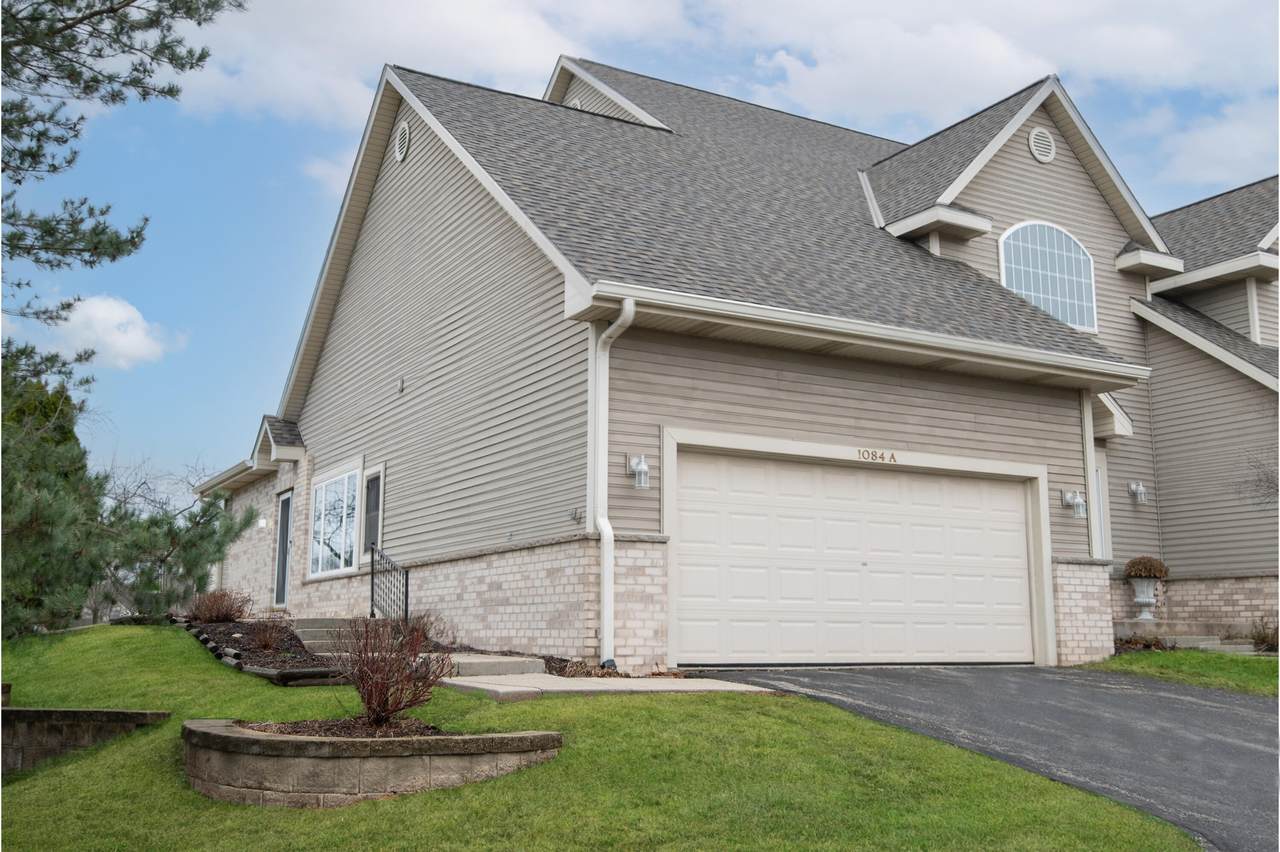 1084 Quinlan Dr - Photo 1