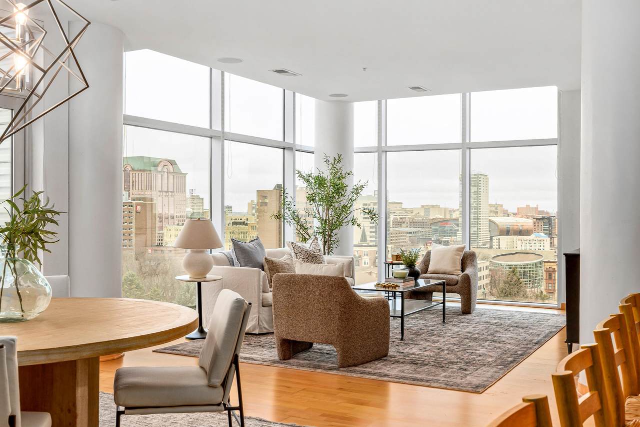 601 Ogden Ave - Photo 1