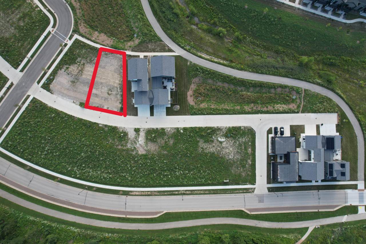 9411 Cypress Pl - Photo 1