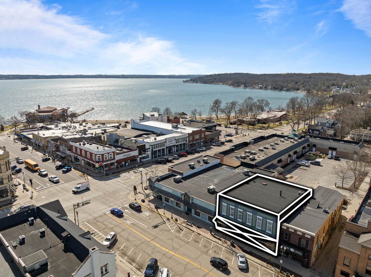 226 Broad St - Photo 1