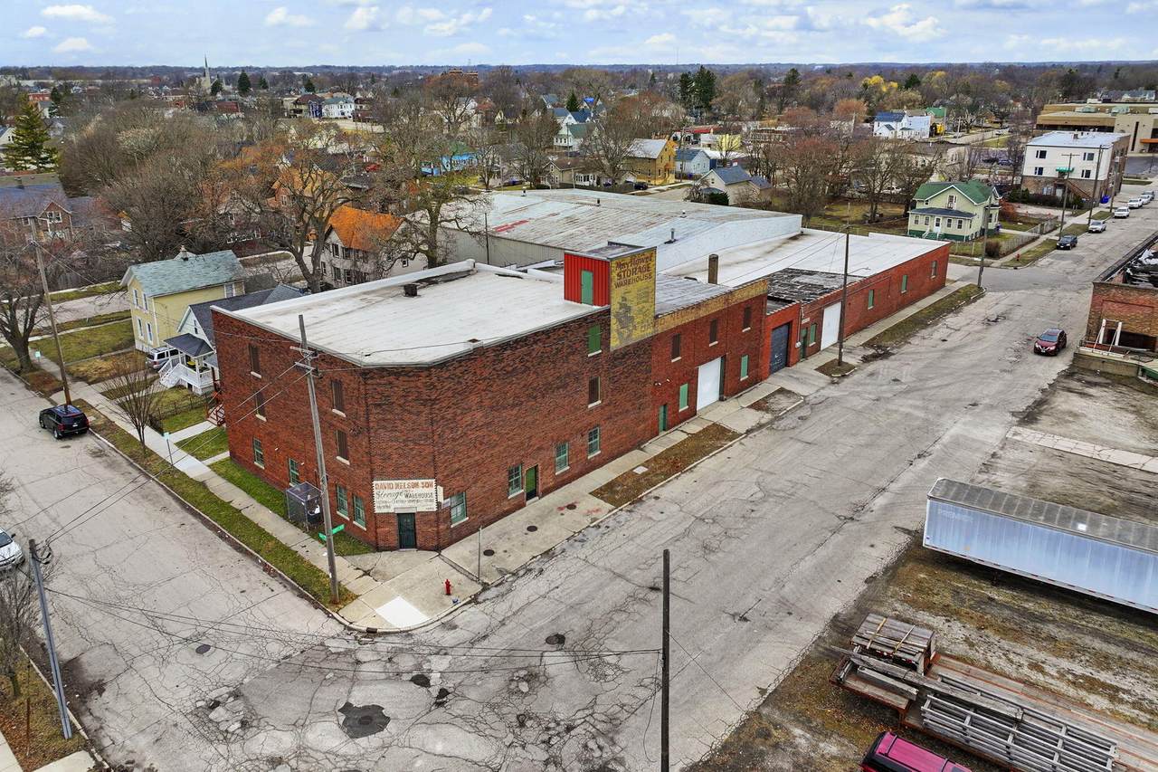 1357 53rd St - Photo 1