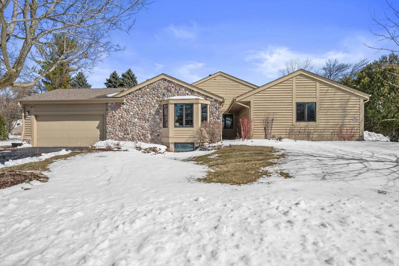 N80W13596 River Park Dr - Photo 1