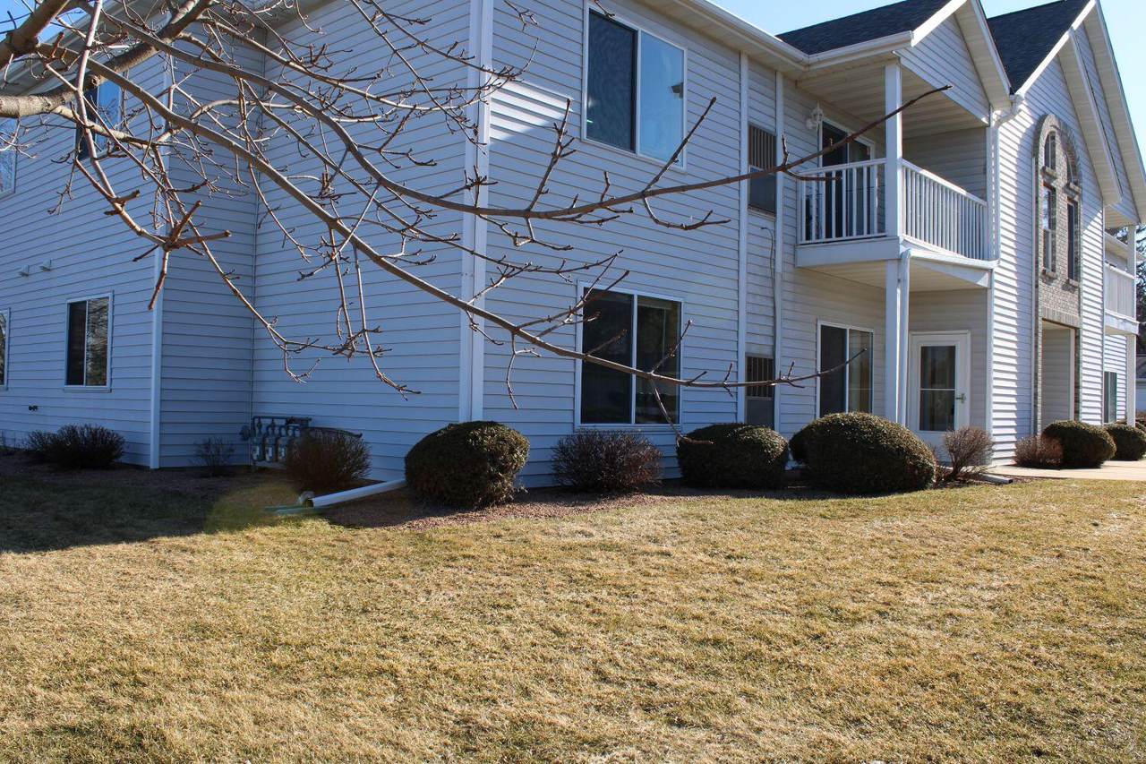 1751 Wildlife Dr - Photo 1
