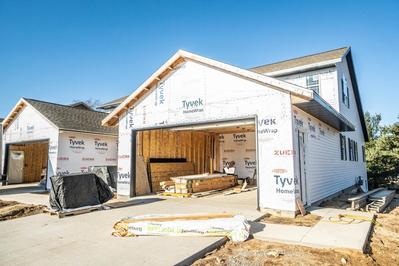 1336 Legion Cir - Photo 1