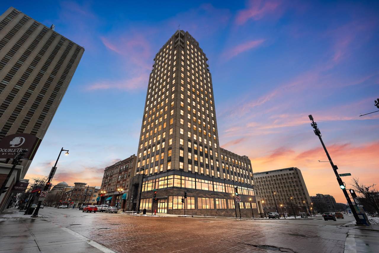 606 Wisconsin Ave - Photo 1