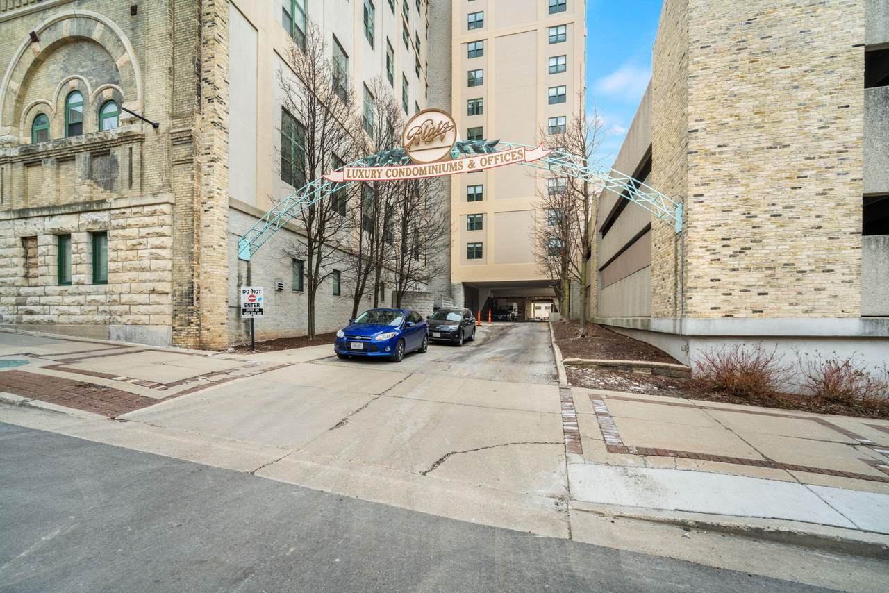 270 Highland Ave - Photo 1
