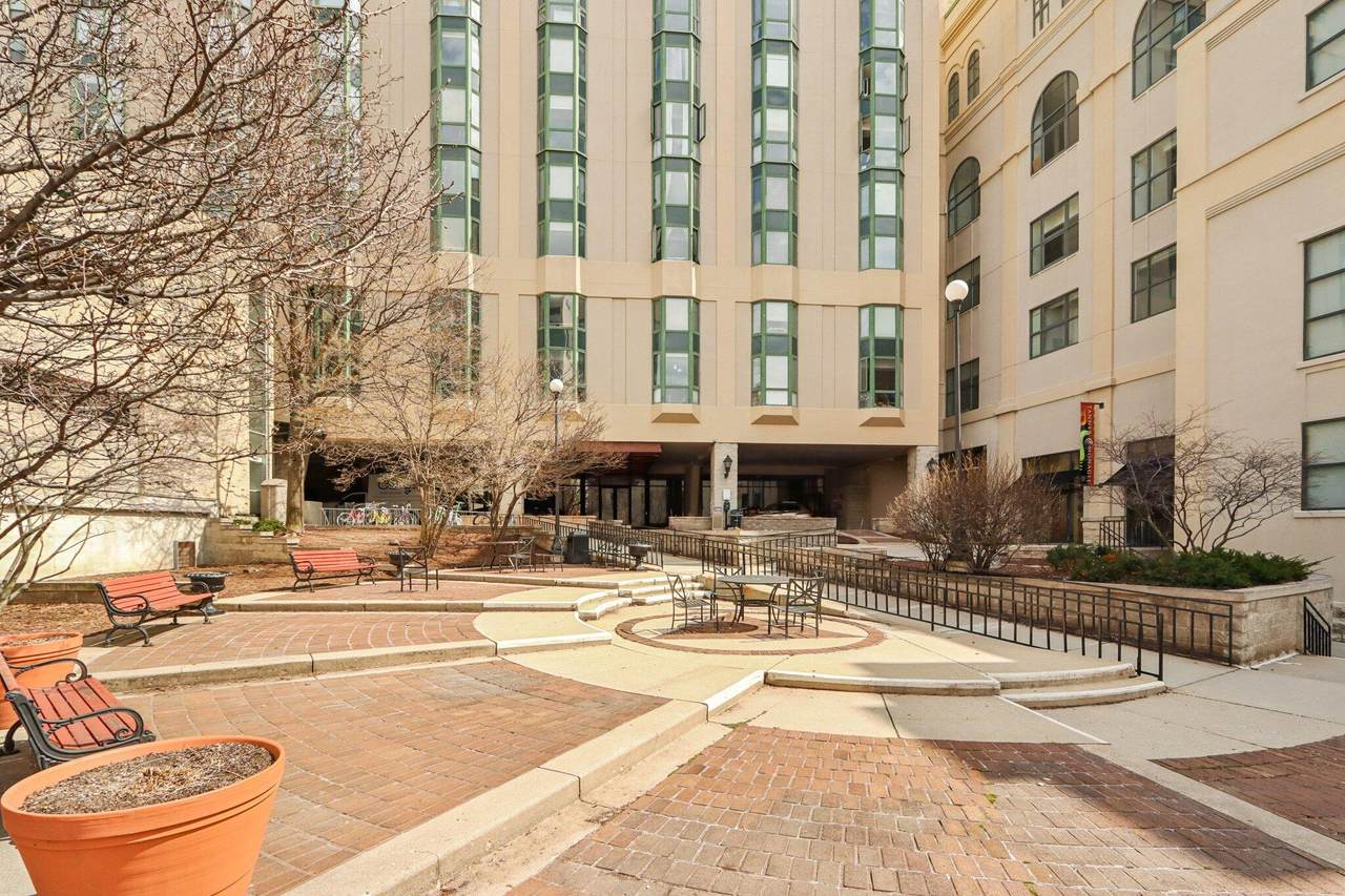 270 Highland Ave - Photo 1