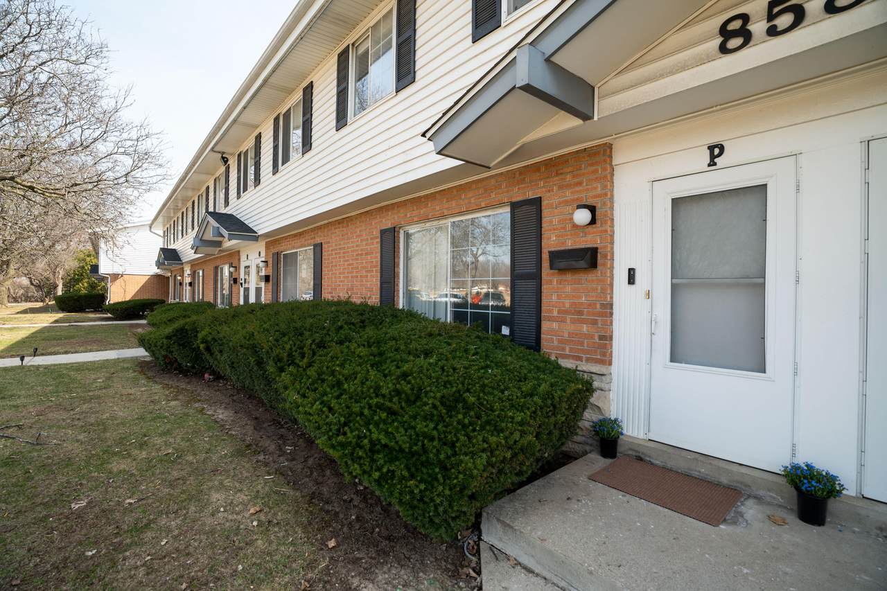 8584 Appleton Ave - Photo 1