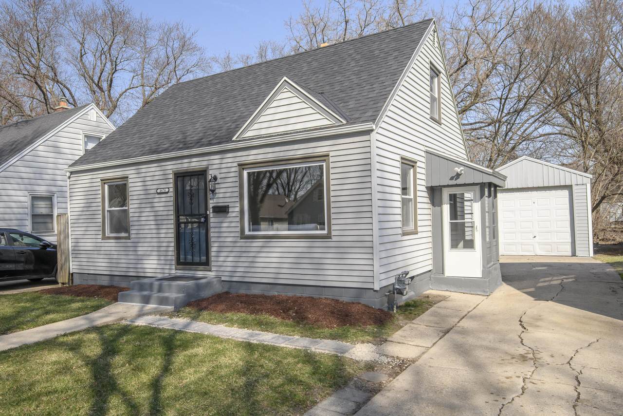 4676 46th St - Photo 1